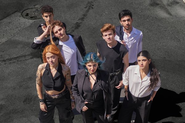 The Definitive Guide to Selecting Perfect Stockings for a Stylish Winter Event in the UK